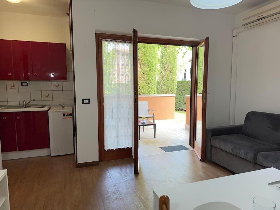 5' From Punta Gro Beach With Free Swimming Pool Sirmione Zewnętrze zdjęcie